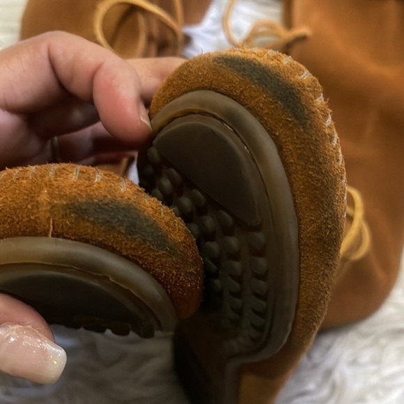 Minnetonka lace front knee high moccasins boots - Picture 6 of 11